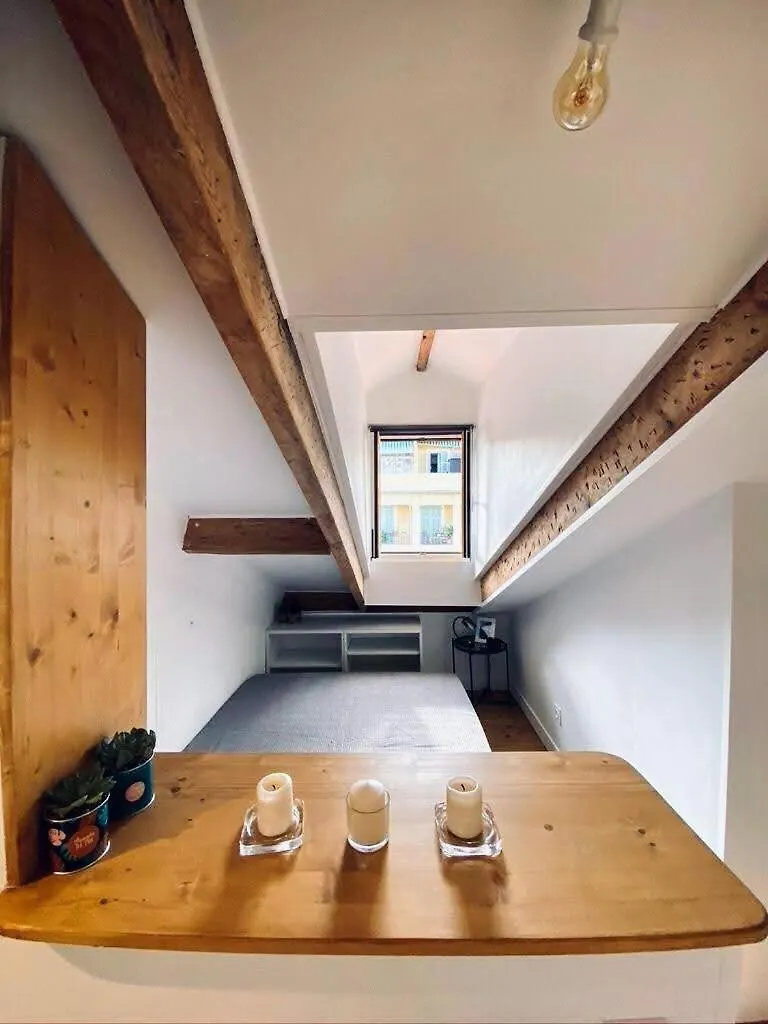 Guisol 17 Attic Cocon Port De Nice 0*,  Frankrig