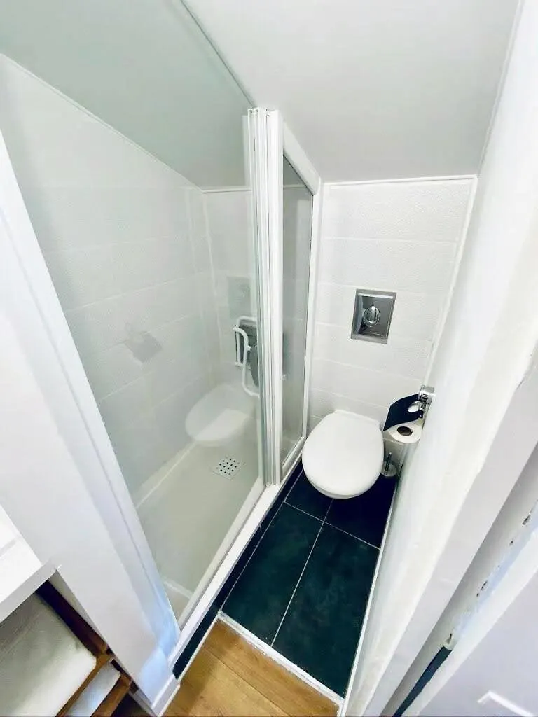 Guisol 17 Attic Cocon Port De Nice 0*,